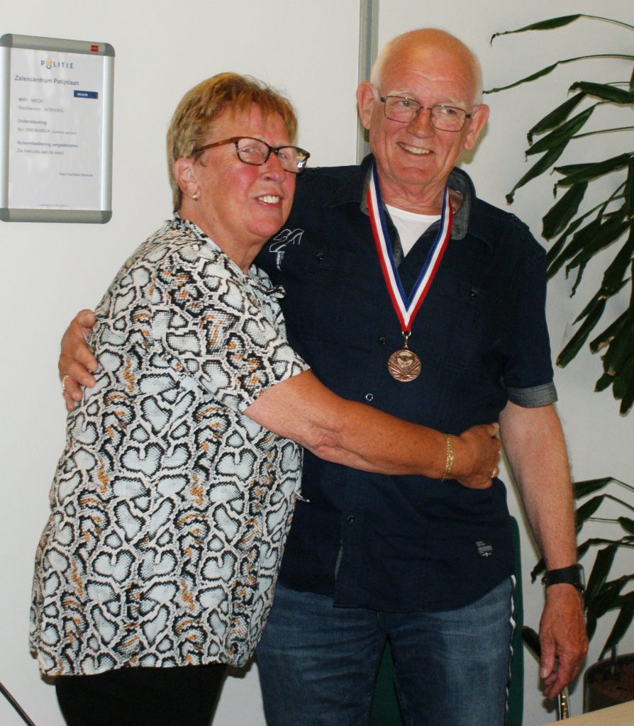 Dirk van Oostaijen NPB-erelid