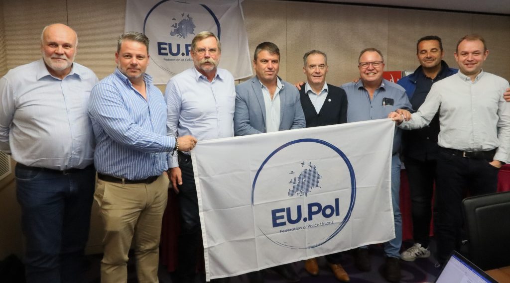 Politiebonden bundelen krachten in EU.Pol