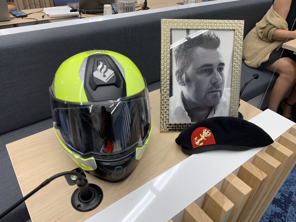 Monument voor motoragent Arno de Korte