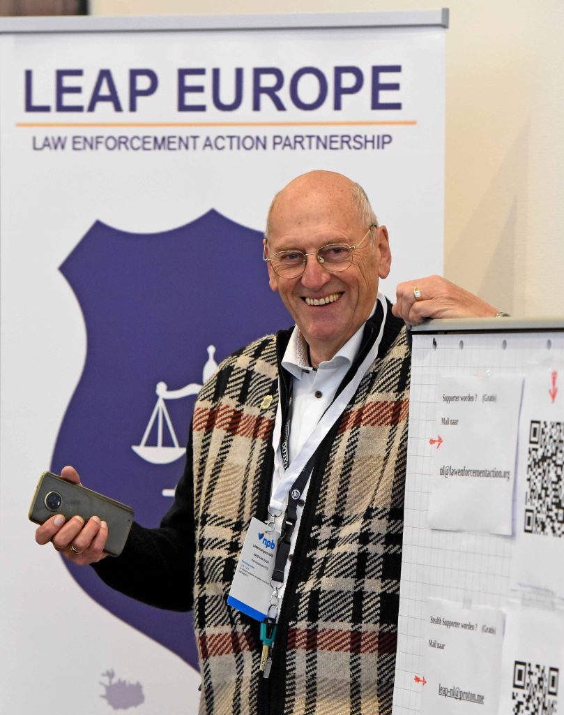 Politie en drugsbeleid: zelf blijven nadenken!