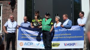 Politiebonden samen naar Den Haag voor betere cao (video)