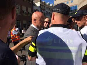 Nieuw cao-voorstel van minister en korpschef: bonden in beraad