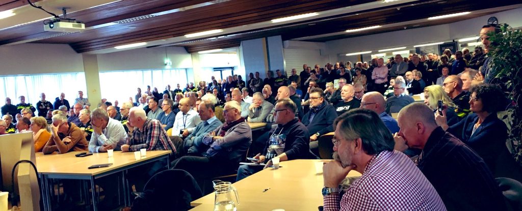 Politiepersoneel wil package deal werkdruk en vroegpensioen