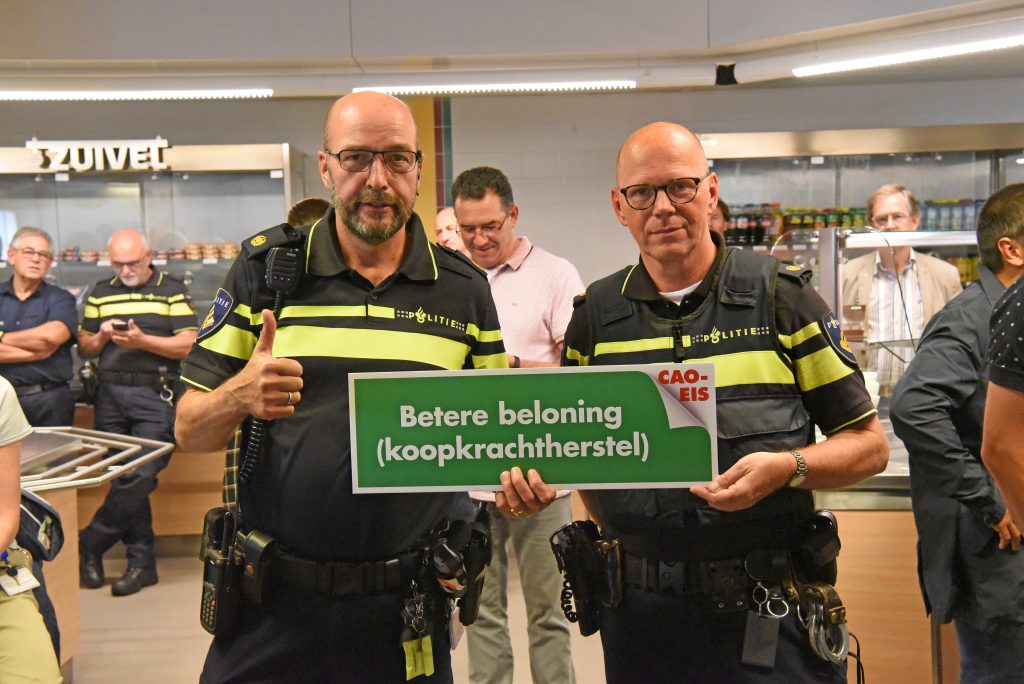 Politiebonden leggen cao-wensen op tafel