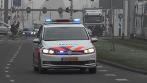 Politie sluit binnenstad A'dam af tijdens CAO-actie