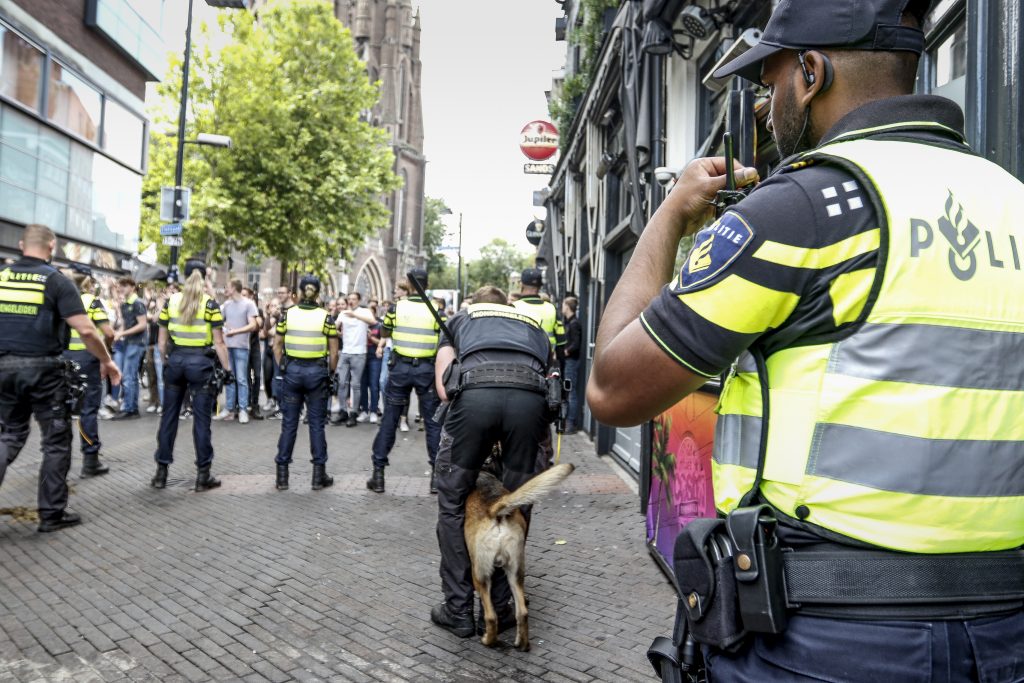 Politiebonden: klacht over C2000 naar Arbeidsinspectie