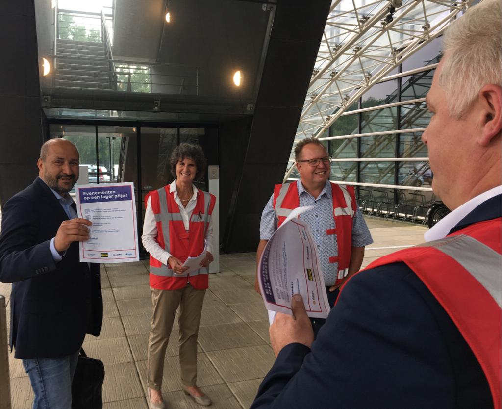 Oproep aan burgemeesters: rustig aan met politie-inzet